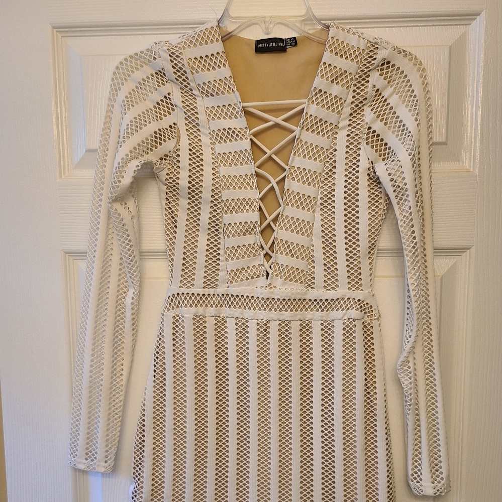 White long sleeve dress